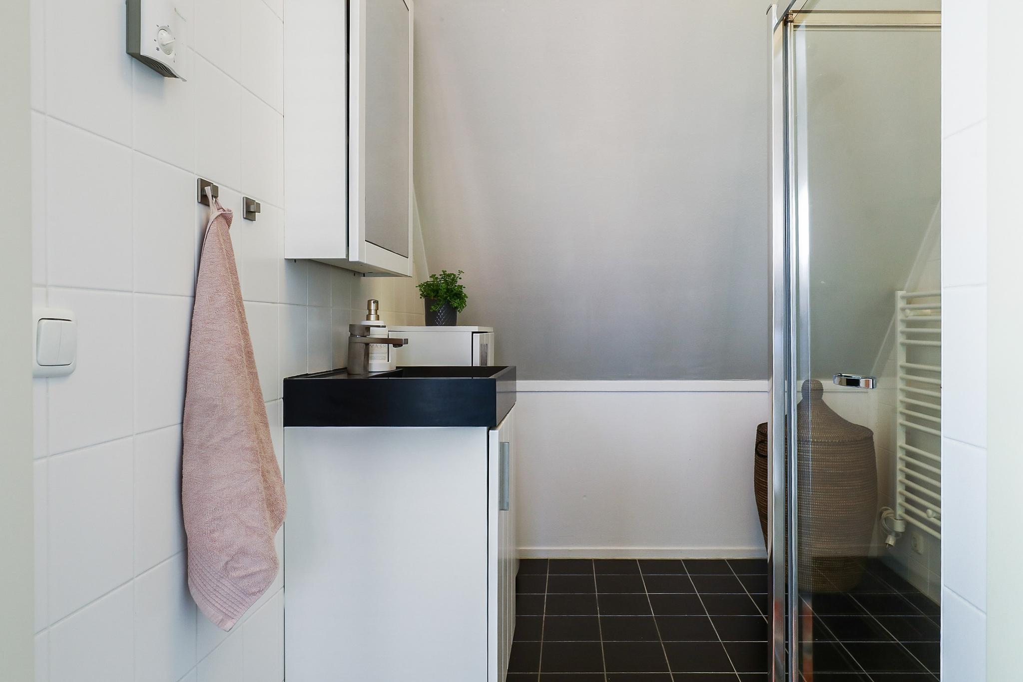 Albertvillelaan 21 , 2152 KM Nieuw-vennep 16