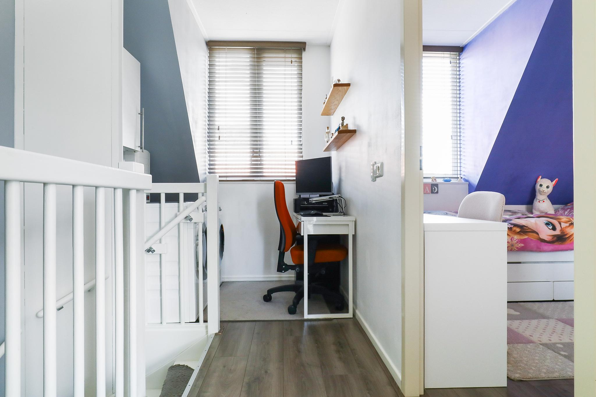 Albertvillelaan 21 , 2152 KM Nieuw-vennep 22